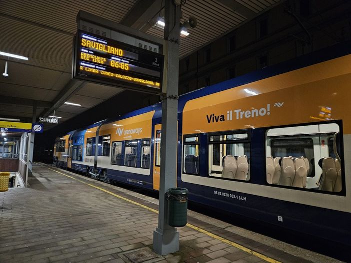 Rete Ferroviaria Italiana potenzia la Cuneo-Saluzzo-Savigliano. Bus sostitutivi Arenaways dal 9 al 16 novembre