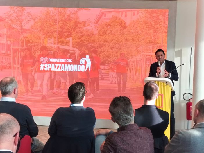 L'intervento del consigliere della Fondazione CRC Mauro Bernardi L'intervento del consigliere della Fondazione CRC Mauro Bernardi