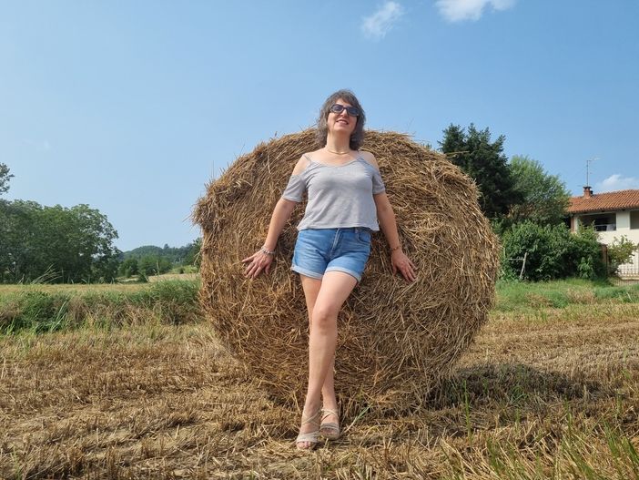 Benvenuto “Giugno con la falce in pugno”, il mese in onore della dea Giunone Benvenuto “Giugno con la falce in pugno”, il mese in onore della dea Giunone