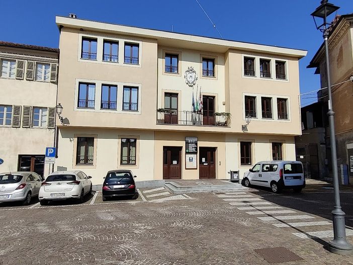 Il municipio di Montà