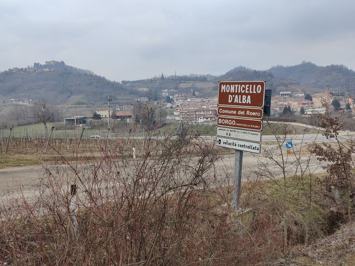 Monticello d'Alba Monticello d'Alba