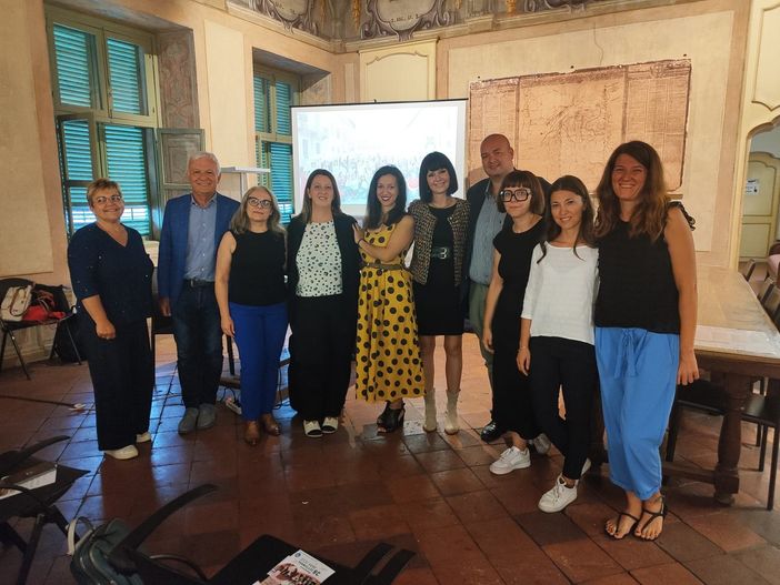 Presentato a Cherasco l’evento Rete Mamma- Genitorialità Consapevole Presentato a Cherasco l’evento Rete Mamma- Genitorialità Consapevole