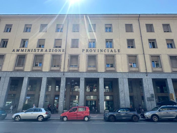 Tre posti per Istruttore di Polizia locale stradale per la Provincia di Cuneo: si candidano in 136 Tre posti per Istruttore di Polizia locale stradale per la Provincia di Cuneo: si candidano in 136