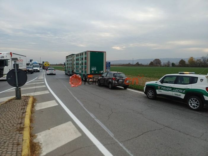 Ennesimo incidente sulla provinciale 7 tra Cherasco e Pollenzo