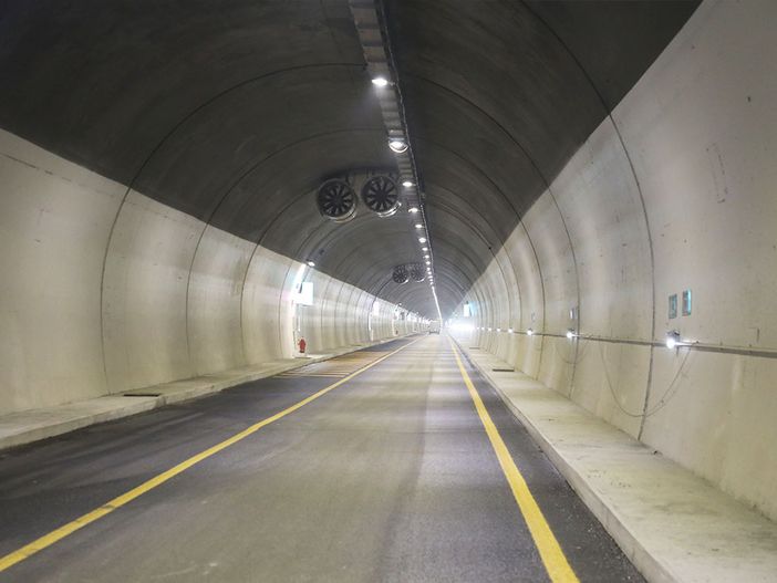 Da domani Tenda aperto dalle 6 alle 21. Il Comitato di monitoraggio: "Aprite fino a mezzanotte nei weekend"