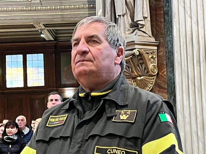 Vigile del fuoco per 46 anni, va in pensione Giovanni Mariano: "Ho fatto il mestiere più bello del mondo"
