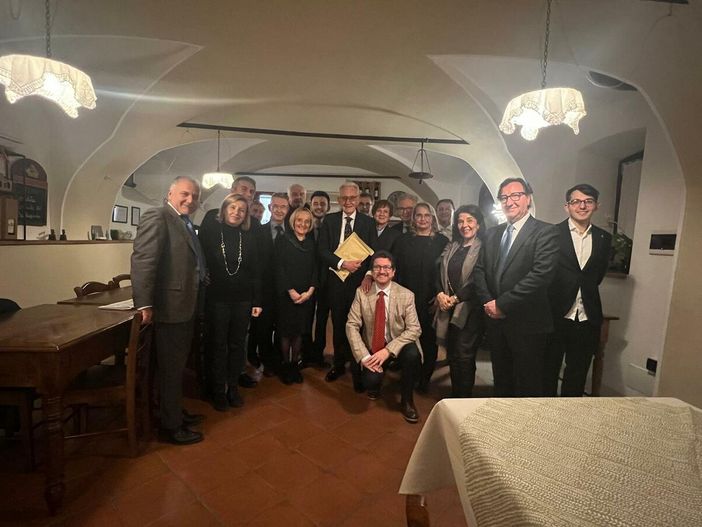 I soci e gli ospiti della serata insieme a Beppe Ghisolfi