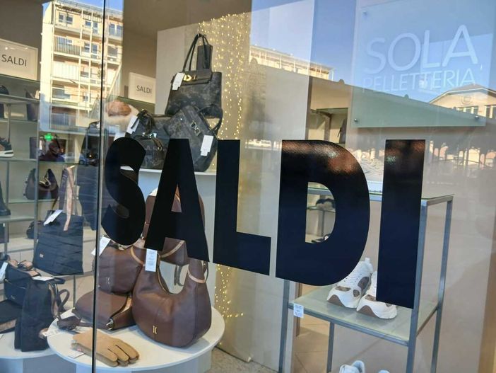 Shopping, ultima chiamata: il 28 febbraio terminano i saldi invernali