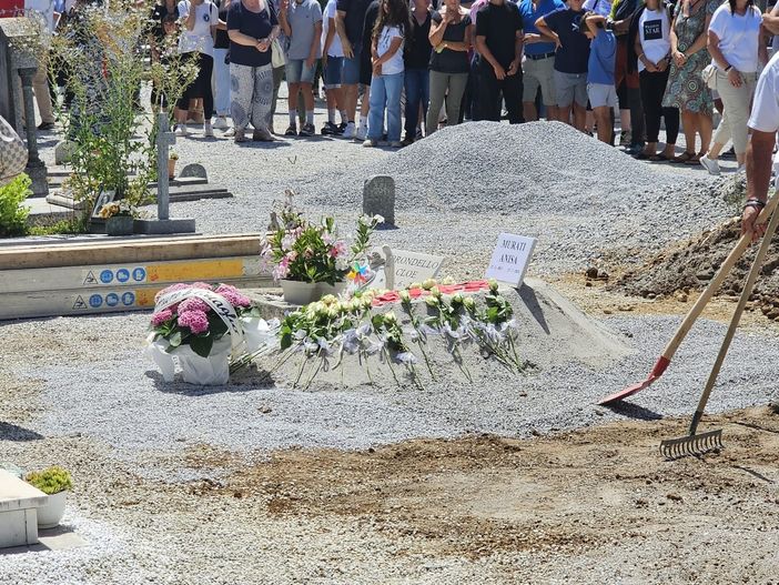 Ad un anno dalla morte di Anisa al Bioparco di Caraglio, si va verso la chiusura delle indagini Ad un anno dalla morte di Anisa al Bioparco di Caraglio, si va verso la chiusura delle indagini