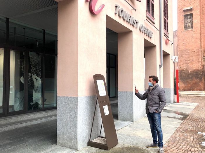 L'assessore Emanuele Bolla sperimenta il nuovo sistema digitale