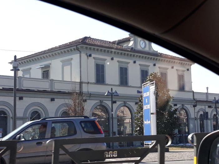 La stazione ferroviaria di Bra La stazione ferroviaria di Bra