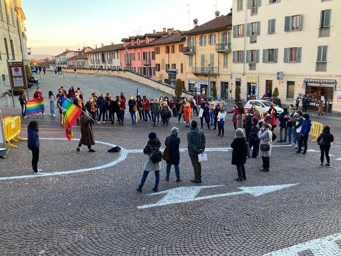 Anche Bra in piazza contro l’affossamento del Ddl Zan Anche Bra in piazza contro l’affossamento del Ddl Zan