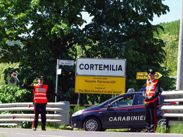 Pugni al volto della compagna: 67enne arrestato dai Carabinieri di Cortemilia dopo l’ennesima aggressione alla donna Pugni al volto della compagna: 67enne arrestato dai Carabinieri di Cortemilia dopo l’ennesima aggressione alla donna