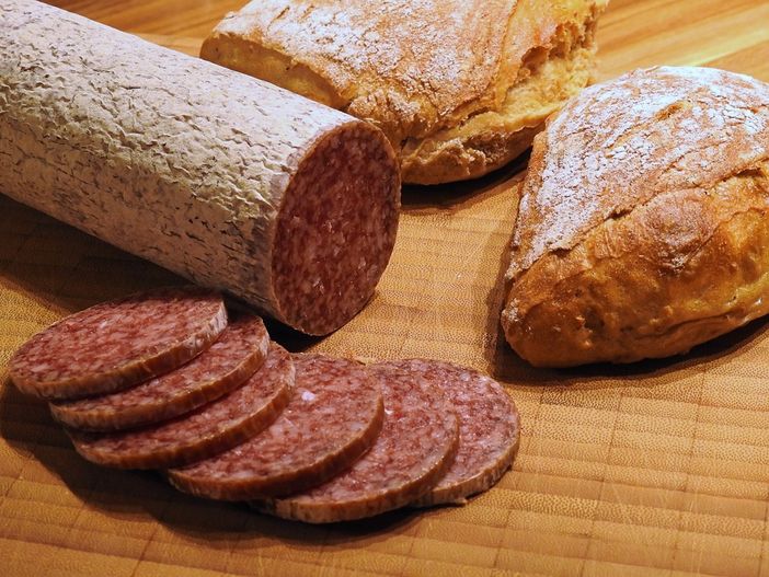 Cherasco Incontra approda in frazione Veglia per “Il pane e il salame fatto in casa” Cherasco Incontra approda in frazione Veglia per “Il pane e il salame fatto in casa”