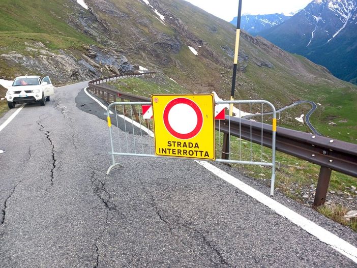 Colle dell'Agnello chiuso questa mattina per frana sul versante italiano [FOTO]