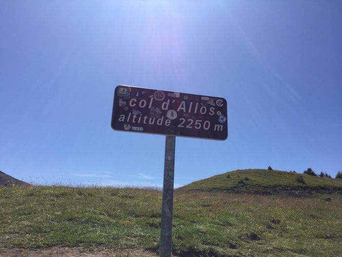 Niente sconfinamenti al Col d'Allos in estate per i biker cuneesi