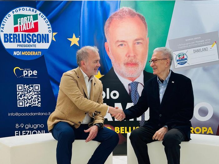 L'incontro tra Paolo Damilano, a sinistra, e Angelo Pezzana L'incontro tra Paolo Damilano, a sinistra, e Angelo Pezzana