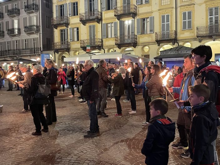 Il 25 Aprile nella Granda: eventi, commemorazioni, luoghi della Resistenza, spettacoli e camminate partigiane per non dimenticare Il 25 Aprile nella Granda: eventi, commemorazioni, luoghi della Resistenza, spettacoli e camminate partigiane per non dimenticare