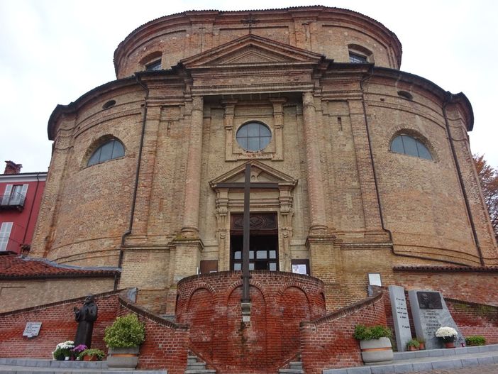 Nella foto la chiesa di Santa Maria degli Angeli, a Bra Nella foto la chiesa di Santa Maria degli Angeli, a Bra
