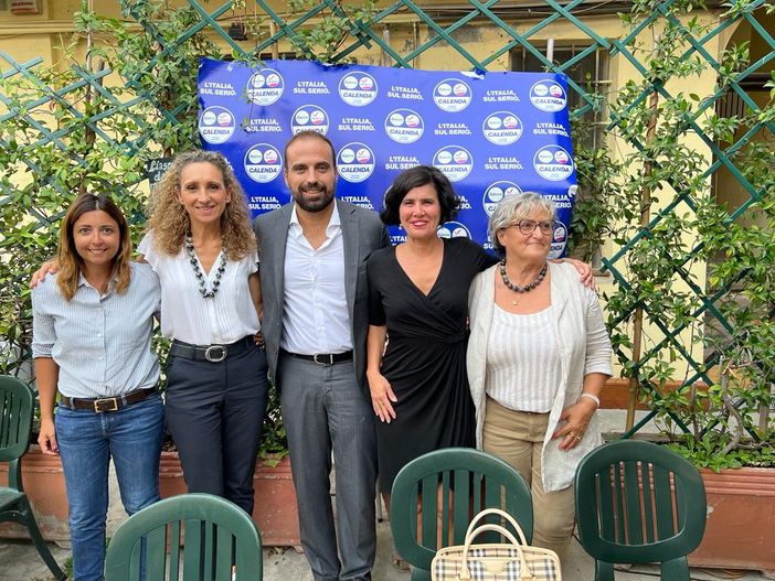 Da destra Anna Bracco e Marta Giovannini, qui insieme all'onorevole Luigi Marattin