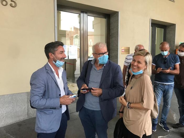 Nello scatto di archivio, da sinistra, i sindacalisti Vito Montanaro (Uil), Angelo Vero (Cisl) e Maria Grazia Lusetti (Cgil)