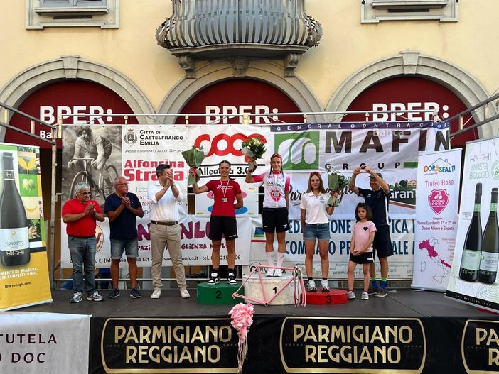 Ciclismo, esordienti: la saviglianese Nicole Bracco trionfa nella classicissima "Alfonsina Strada"