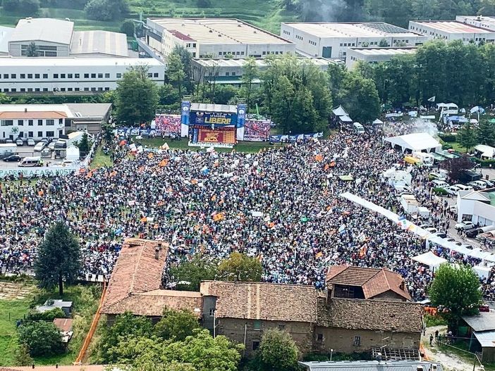 A Pontida anche i leghisti della Granda: "Oltre 350 persone si sono unite alla marea umana del pratone storico"