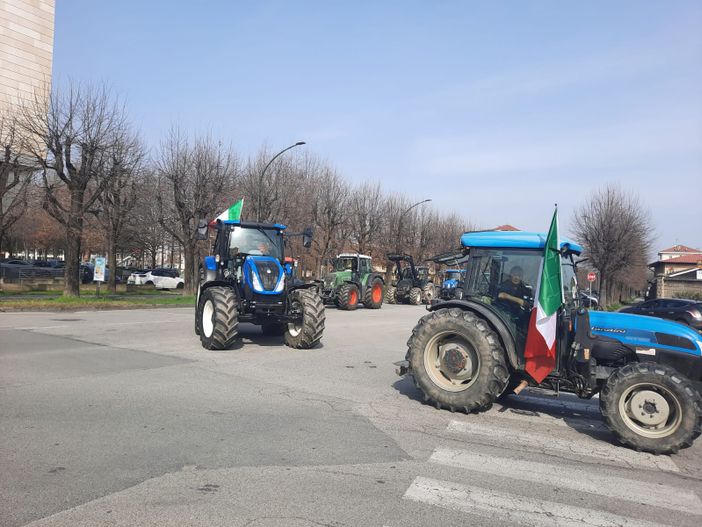 Una galleria di scatti dalla protesta di questa mattina a Saluzzo