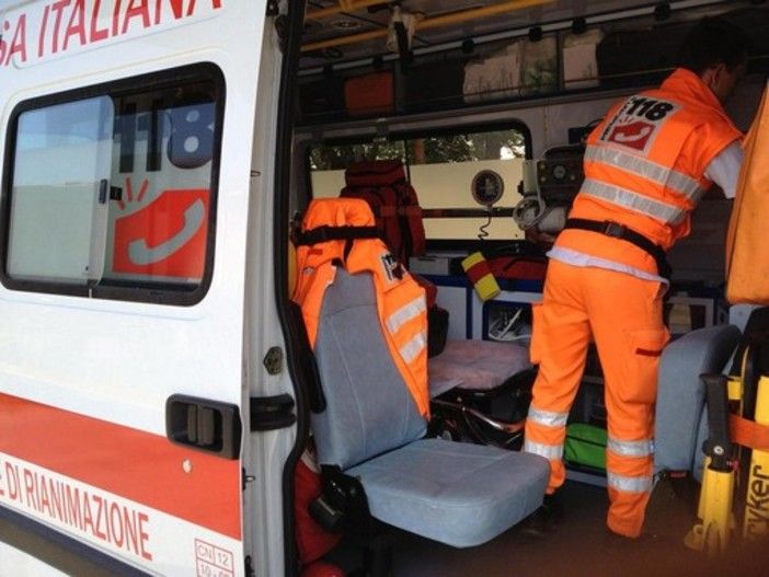 Incidente in vigna a Perletto con la cimatrice: 57enne gravemente ferito ad un arto Incidente in vigna a Perletto con la cimatrice: 57enne gravemente ferito ad un arto