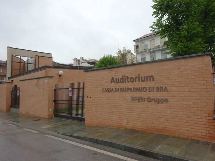 Alla Scuola di Pace di Bra l'incontro  “Migranti e richiedenti asilo: quali sono le emergenze?”