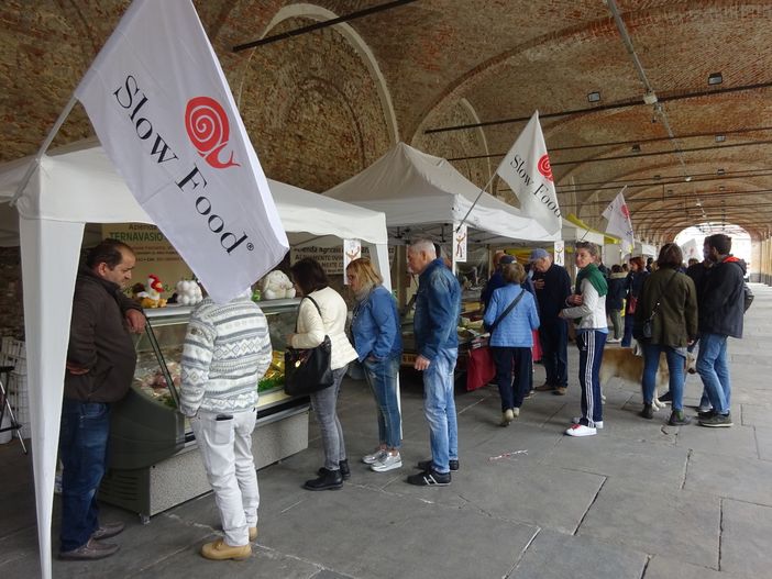 Bra, i primi sapori dell’autunno al Mercato della Terra di domenica 17 ottobre