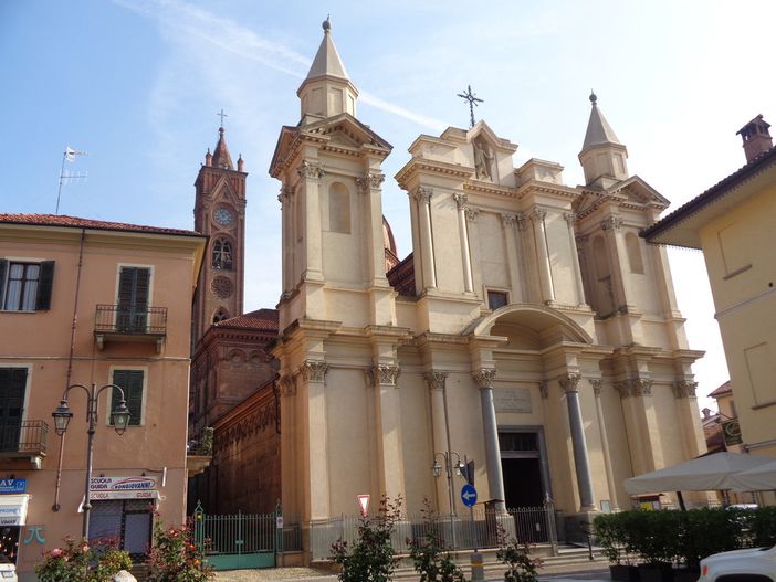 La chiesa di San Giovanni Battista a Bra La chiesa di San Giovanni Battista a Bra