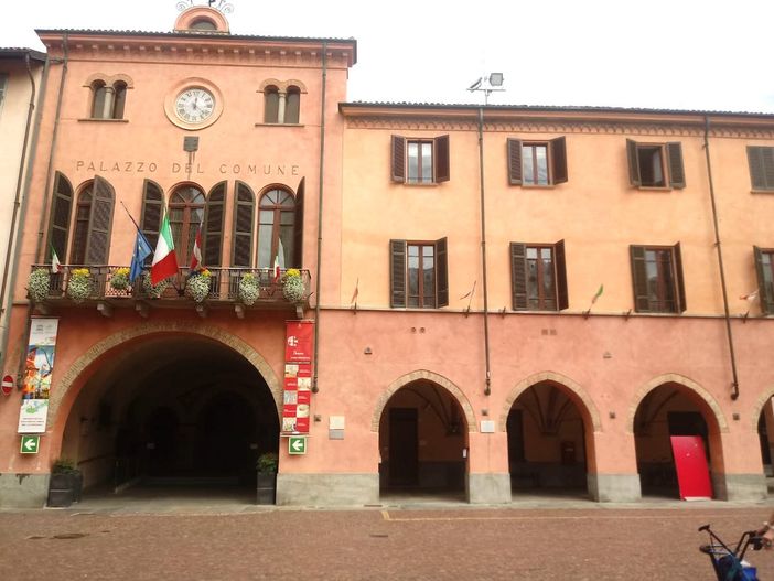 Alba, il Comune fa ordine nei conti: multe non pagate per quasi 3 milioni di euro