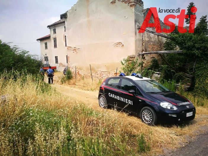 Il casolare di frazione Sant'Anna dove il corpo senza vita di Fabio Pezzuto è stato rinvenuto questa mattina