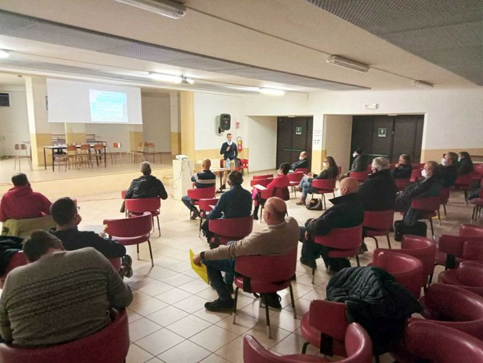 Coldiretti, nocciole: un successo i corsi di corilicoltura Coldiretti, nocciole: un successo i corsi di corilicoltura
