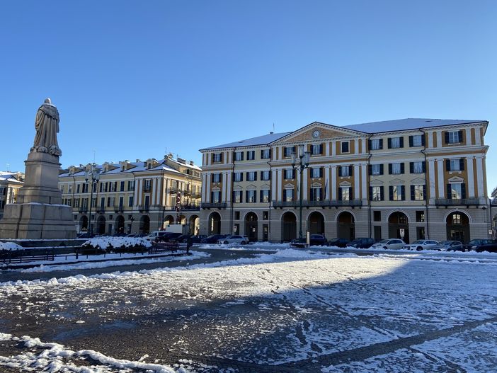 Mondovì:pesta a sangue l'amico per una foto postata su Facebook che lo ritraeva insieme a sua moglie Mondovì:pesta a sangue l'amico per una foto postata su Facebook che lo ritraeva insieme a sua moglie