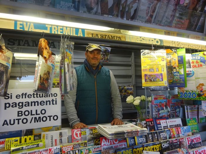 Bra perde un’altra storica edicola, punto di riferimento in piazza Valfrè