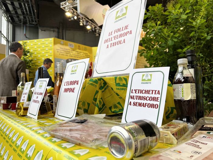 Coldiretti Cuneo contro l'UE: "Mettete etichette allarmistiche anche sulle auto visto che gli incidenti sono una delle maggiori cause di morte!"