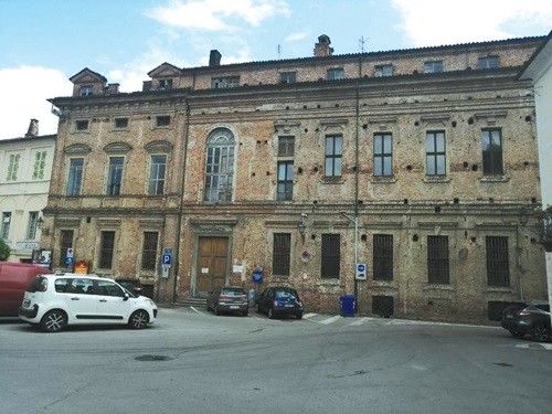 L'ex ospedale civile di Racconigi L'ex ospedale civile di Racconigi