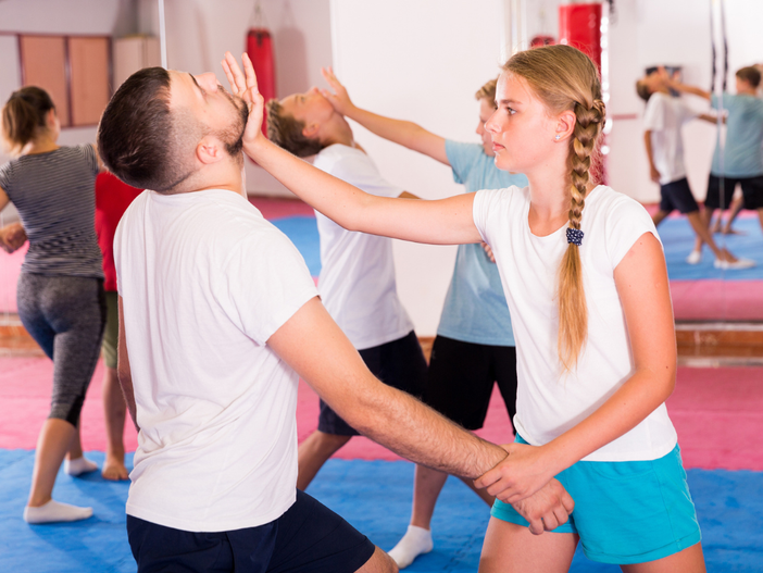 Ad Alba "Liber3 e Sicur3":  un corso gratuito di difesa personale  promosso da Non Una di Meno