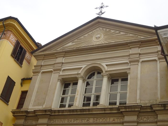 La chiesa dei Battuti Neri di Bra, intitolata a San Giovanni Battista Decollato