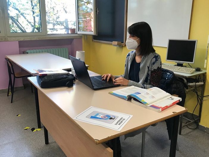 "Chiediamo due settimane di DAD, il rientro a scuola sarà ingestibile": 13 dirigenti della Granda firmano l'appello a Draghi