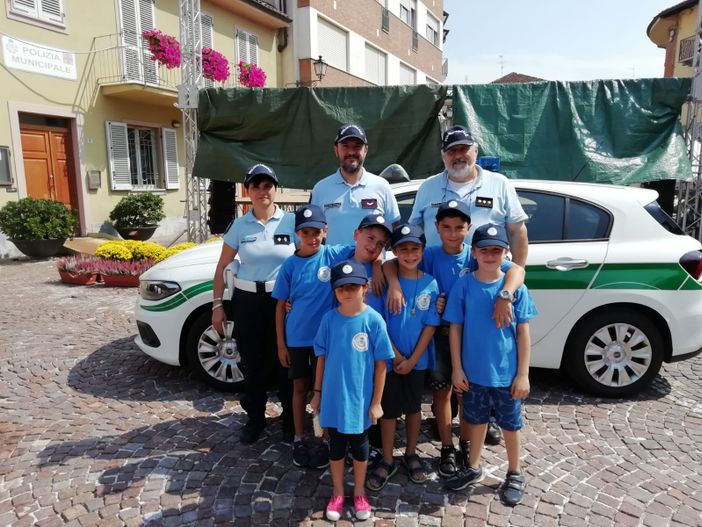 Sei bambini "Vigili per un giorno" a Montà