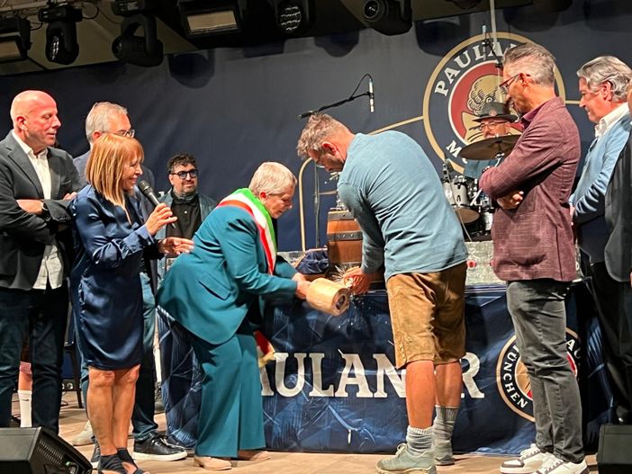 A tutta birra! A Cuneo è partito l’Oktoberfest  [VIDEO]