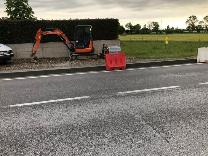 I lavori di costruzione della pista ciclabile a Beinette - foto di repertorio
