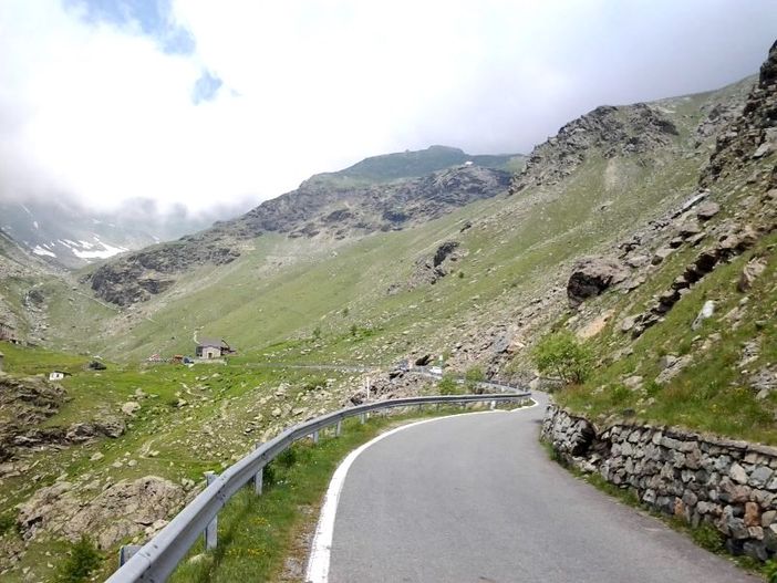 Valle Po, riapre al traffico la strada provinciale fino a Pian del Re Valle Po, riapre al traffico la strada provinciale fino a Pian del Re