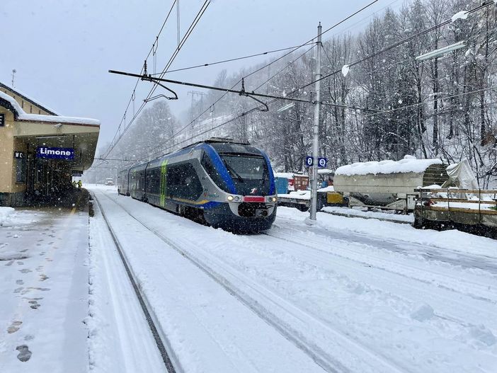 Maltempo e piano neve: cancellazioni e rimodulazioni dei treni sulla Fossano-Cuneo-Limone