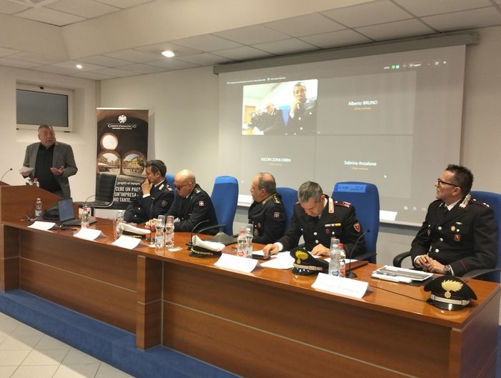 In Confcommercio a Cuneo un convegno dedicato alle sanzioni sulle violazioni del Codice della Strada In Confcommercio a Cuneo un convegno dedicato alle sanzioni sulle violazioni del Codice della Strada