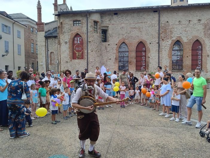 “Insieme e lentamente”, il motto della terza edizione della "Festa della Nascita: una giornata per crescere" “Insieme e lentamente”, il motto della terza edizione della "Festa della Nascita: una giornata per crescere"