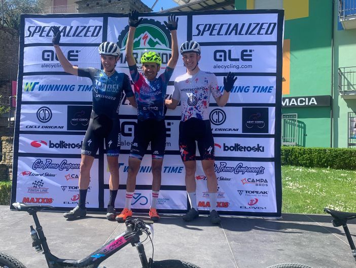 Il podio maschile della Pedalanghe Il podio maschile della Pedalanghe